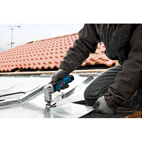 Bosch Professional GSC 12V-13 2 Ah Çift Akülü Sac Kesme Makinesi - L-boxx Çantalı