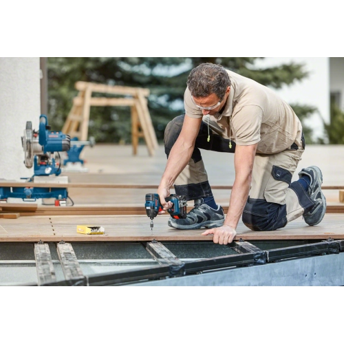 Bosch Professional GDR 18V-200 C Akülü Darbeli Somun Sıkma Makinesi (2 x18 V 4.0 Ah Akü, L-BOXX taşıma çantalı)